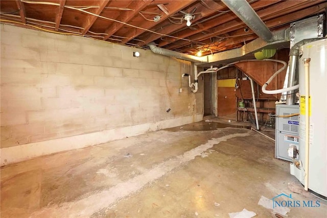 601 Edith Ave, Findlay, OH 45840 - unfinished basement featuring gas water heater
