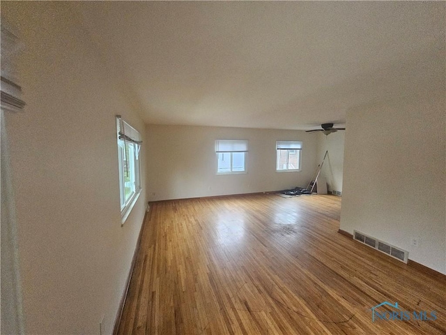 2916 Upton Ave, Toledo, OH 43606 - unfurnished room with wood finished floors and ceiling fan