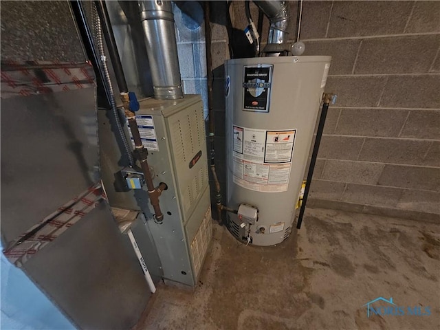 2916 Upton Ave, Toledo, OH 43606 - utility room featuring gas water heater