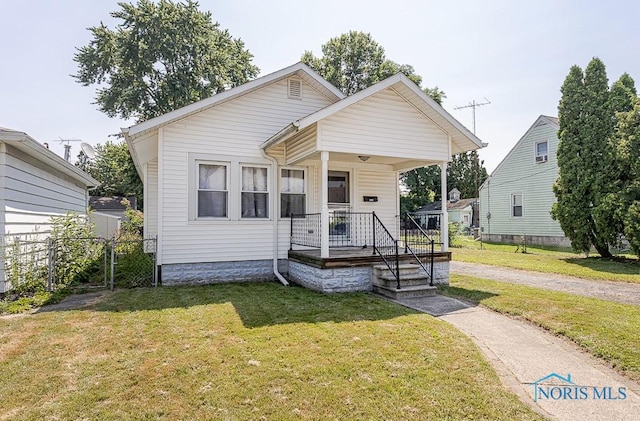 1333 Abbott Ave, Toledo, OH 43614 - view of front of property with a porch