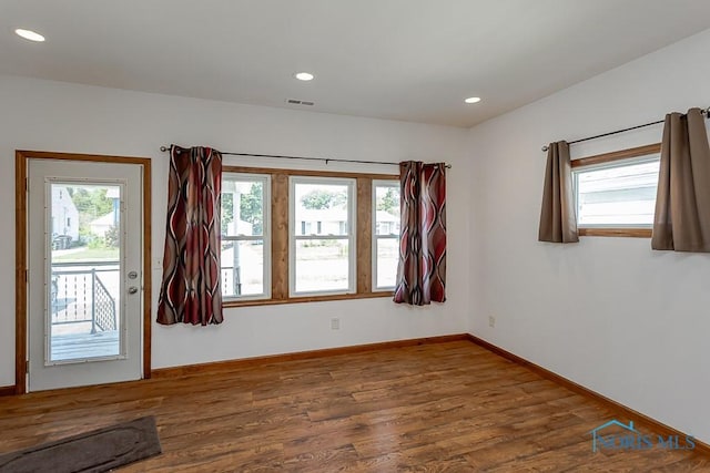 1333 Abbott Ave, Toledo, OH 43614 - spare room with wood finished floors and recessed lighting