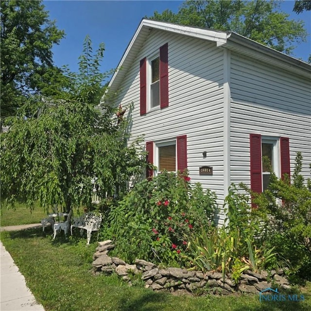 24014 W 2nd St, Grand Rapids, OH 43522 - photo 3