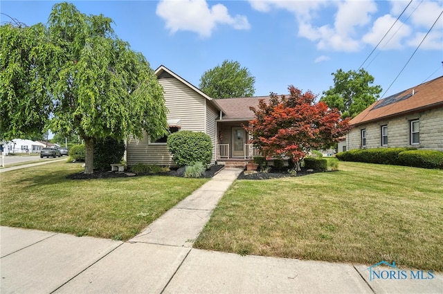 719 S Shannon St, Van Wert, OH 45891 - view of front of property featuring a front yard