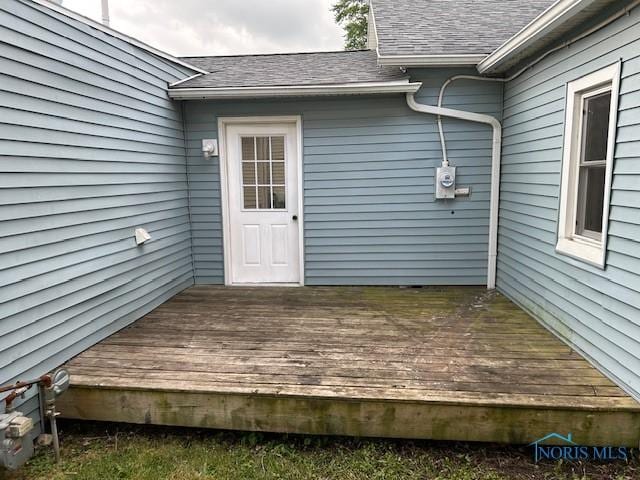 203 S Main, Hicksville, OH 43526 - view of wooden deck