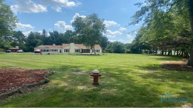 1036 Saint Andrews Rd, Toledo, OH 43607 - view of green lawn