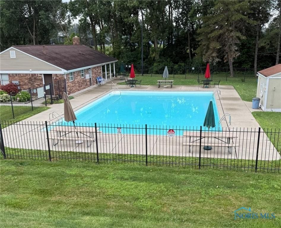 5708 Aspen Dr Unit 11, Toledo, OH 43615 - photo 2