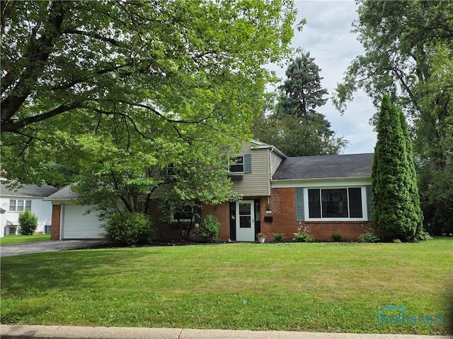 3651 Treelawn Dr, Toledo, OH 43614 - photo 1