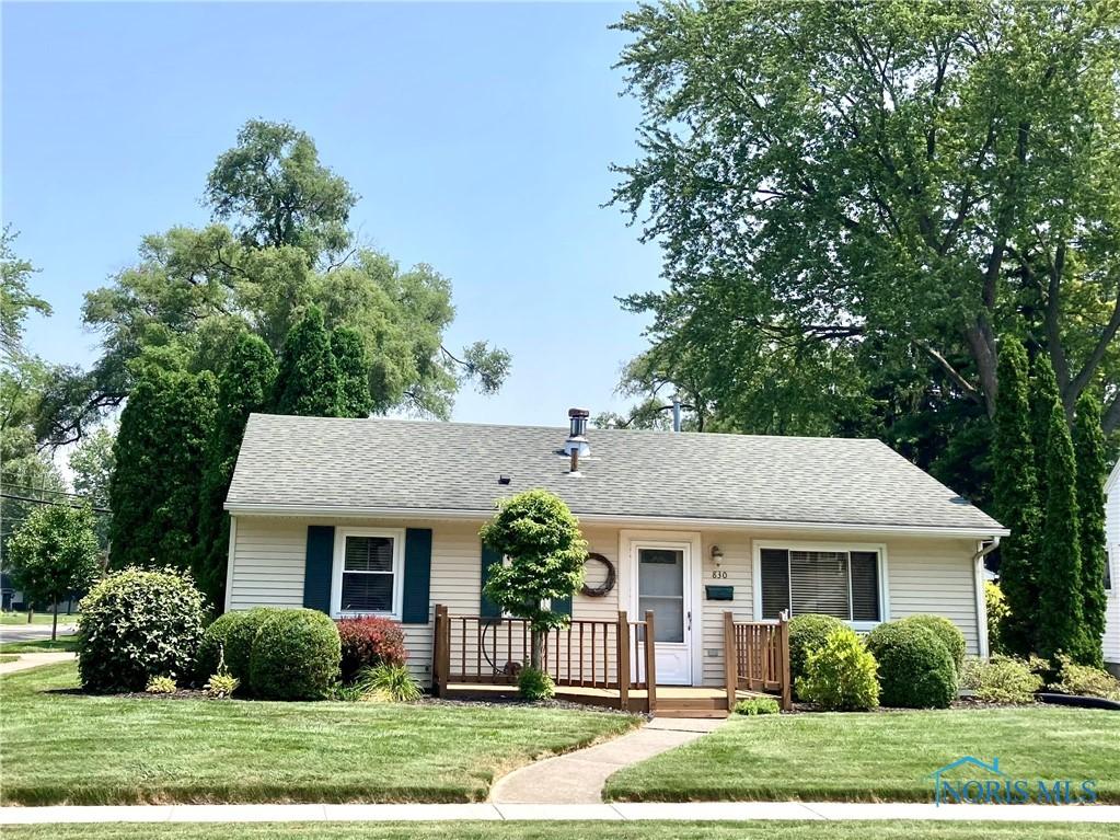 830 Michigan Ave, Maumee, OH 43537 - photo 1