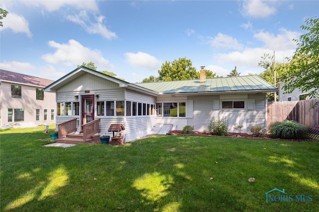 305 W 3rd St, Perrysburg, OH 43551 - photo 1
