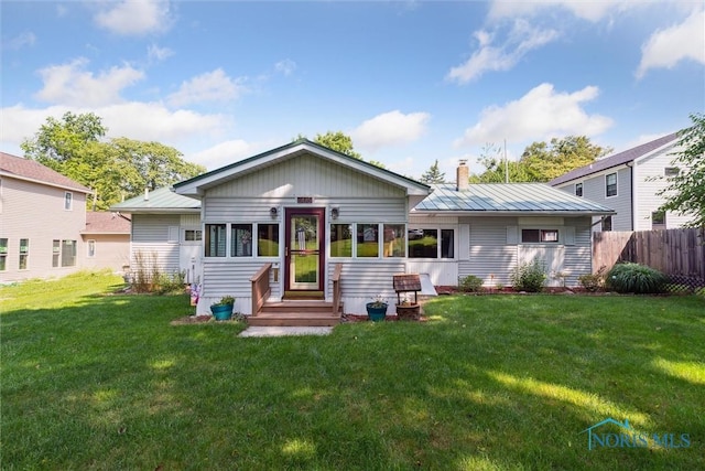 305 W 3rd St, Perrysburg, OH 43551 - photo 2