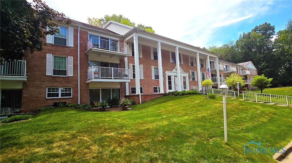 5679 Monroe Unit 1106, Sylvania, OH 43560 - photo 2