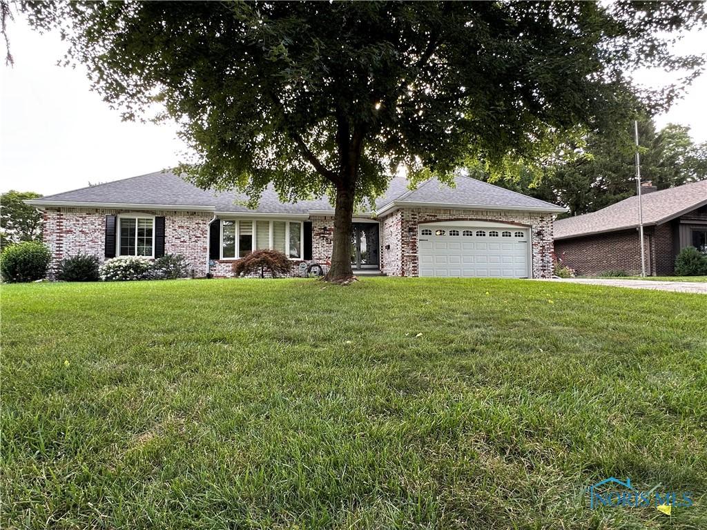 1781 Valley Way Dr, Toledo, OH 43614 - photo 1
