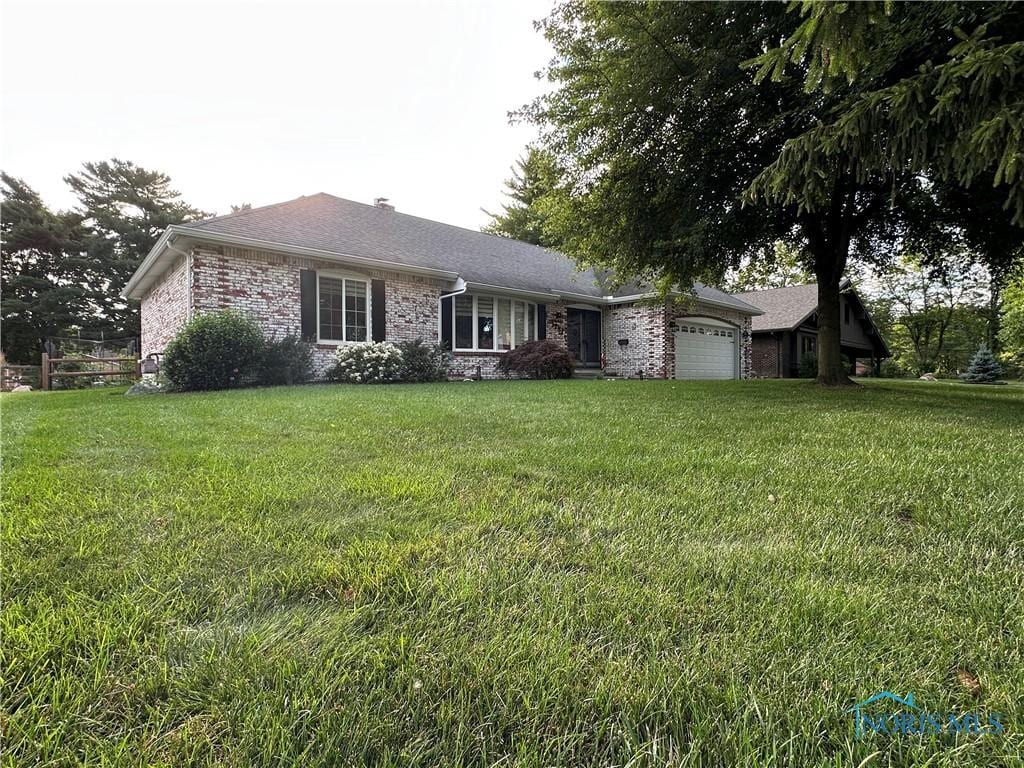 1781 Valley Way Dr, Toledo, OH 43614 - photo 2