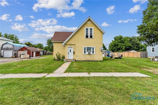 912 Mcdougal St, Fostoria, OH 44830 - photo 2