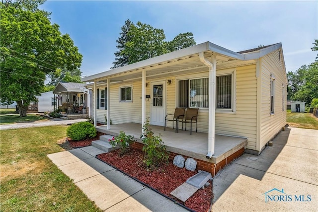 613 Davis St, Findlay, OH 45840 - photo 2