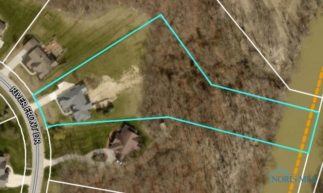 439 River Front Dr, Defiance, OH 43512 - photo 2