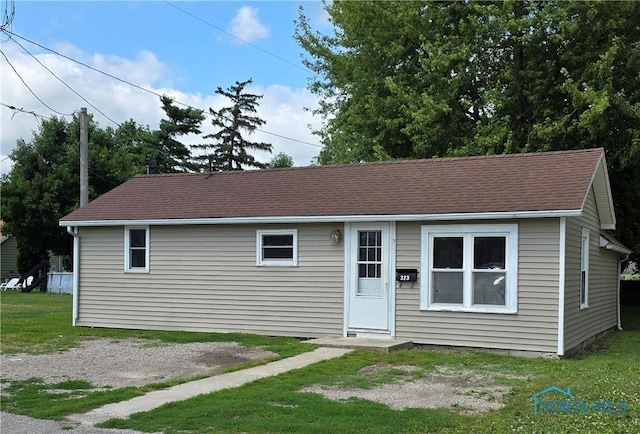 323 N Keyser Ave, Deshler, OH 43516 - photo 1
