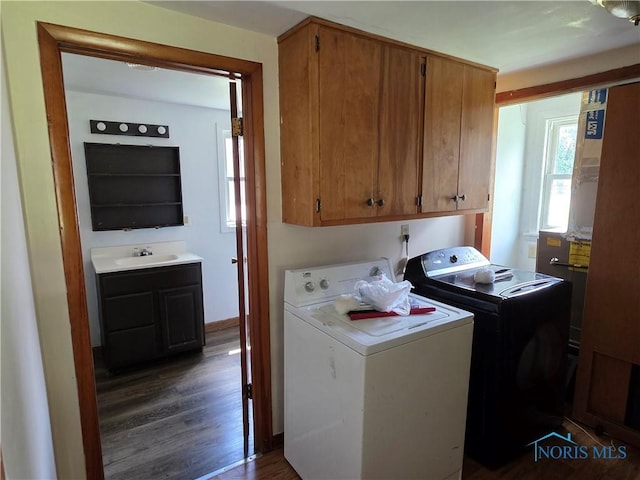 323 N Keyser Ave, Deshler, OH 43516 - photo 12