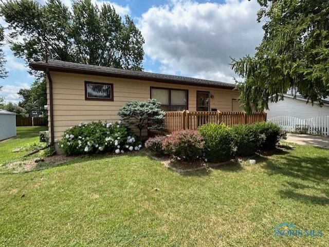 716 Gravel St, Montpelier, OH 43543 - photo 2