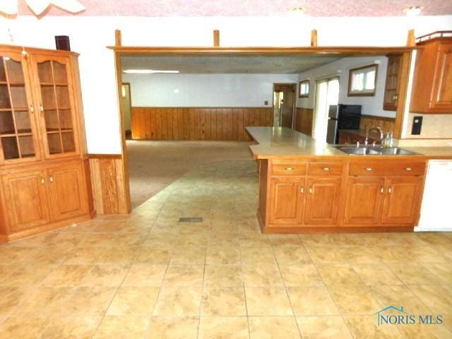 1209 Bolton St, Findlay, OH 45840 - photo 2