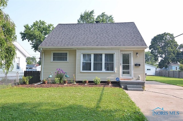 3061 123rd St, Toledo, OH 43611 - photo 1