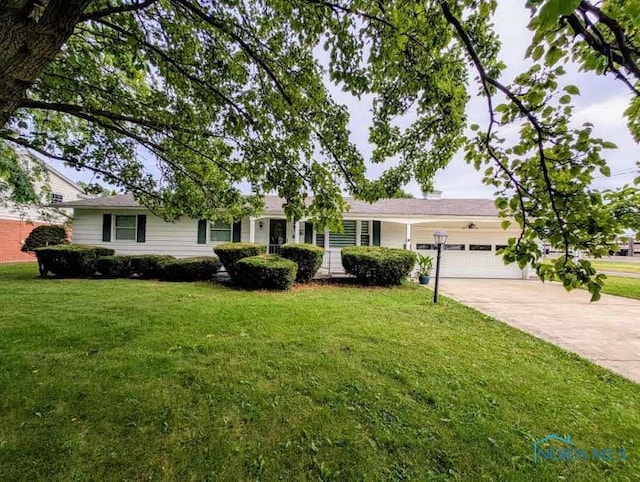 123 E 10th St, Port Clinton, OH 43452 - photo 1