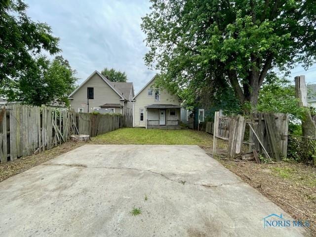 1411 Colton St, Toledo, OH 43609 - photo 2