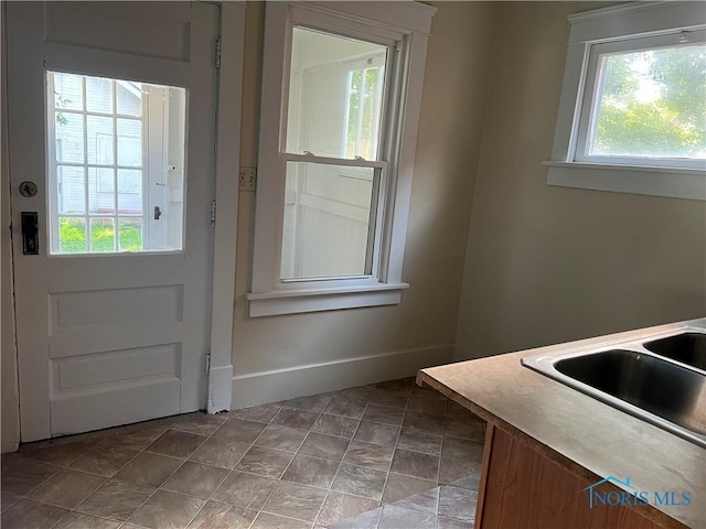 712 Howland St, Fremont, OH 43420 - photo 11