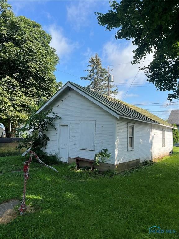 712 Howland St, Fremont, OH 43420 - photo 25