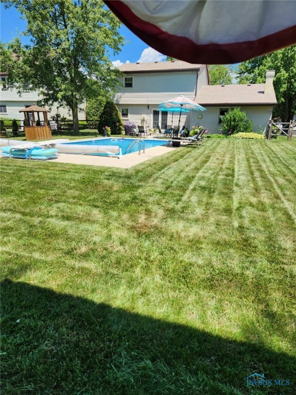 7047 Crosscreek Dr, Maumee, OH 43537 - photo 3