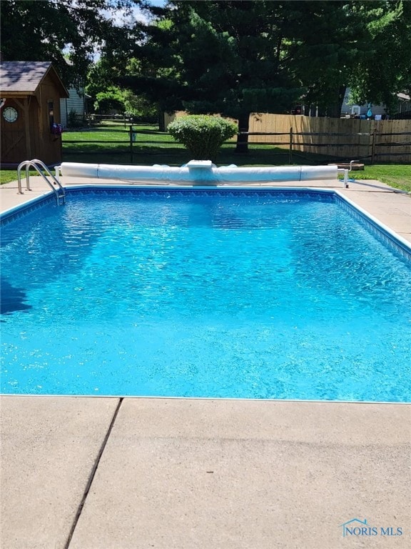 7047 Crosscreek Dr, Maumee, OH 43537 - photo 6