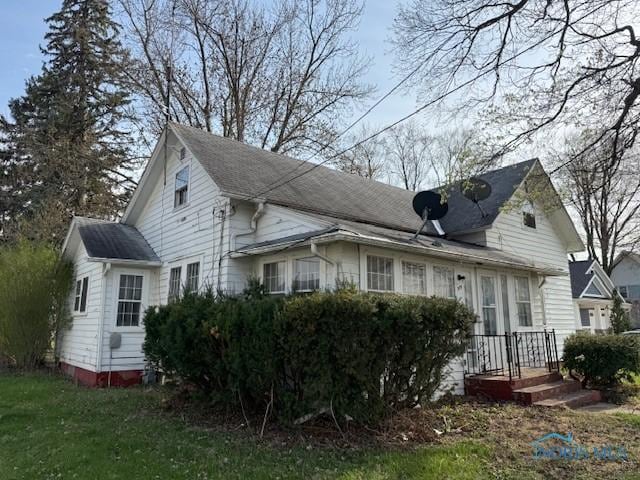 319 W High St, Hicksville, OH 43526 - photo 2