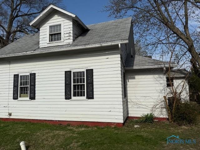 319 W High St, Hicksville, OH 43526 - photo 3