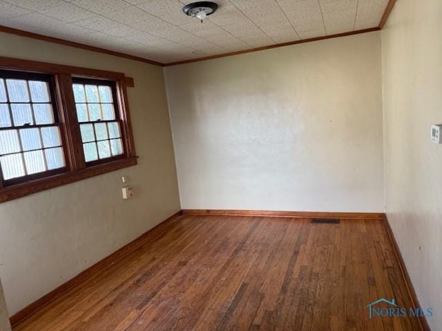 319 W High St, Hicksville, OH 43526 - photo 6