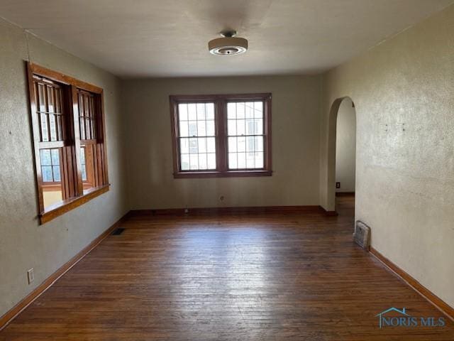 319 W High St, Hicksville, OH 43526 - photo 7