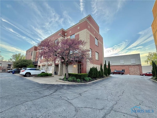 145 S Saint Clair St Unit 40, Toledo, OH 43604 - photo 2