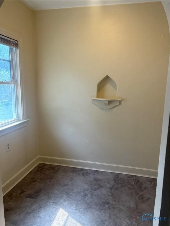 2634 Calverton Rd, Toledo, OH 43607 - photo 12