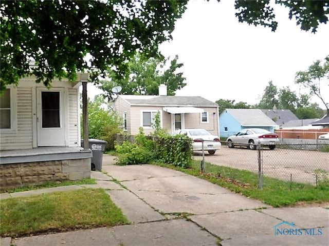 1748 Georgia Ave, Toledo, OH 43613 - photo 1