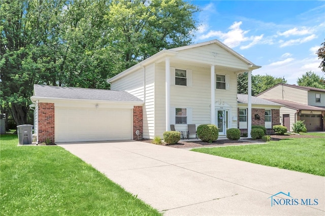 1938 Woodlore Dr, Toledo, OH 43614 - photo 1