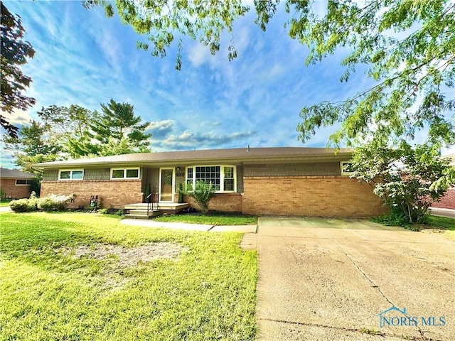 4037 Wise St, Northwood, OH 43619 - photo 1