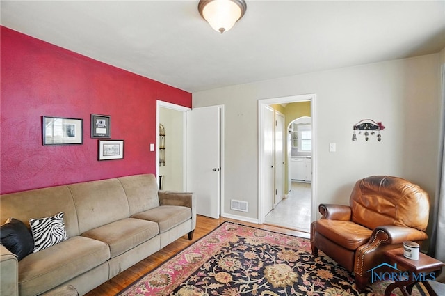 819 Walnut St, Perrysburg, OH 43551 - photo 11
