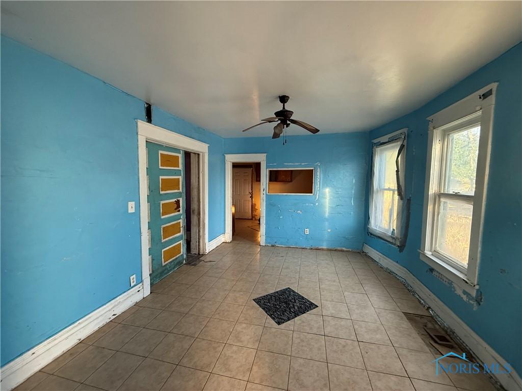 1109 City Park Ave, Toledo, OH 43604 - photo 2