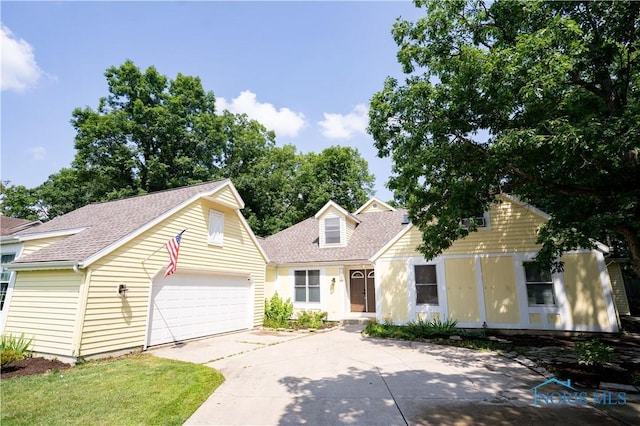 1102 Anthony Wayne Blvd, Defiance, OH 43512 - photo 1