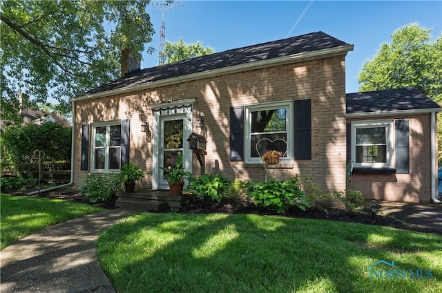 5923 Highland View Dr, Sylvania, OH 43560 - photo 1