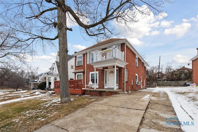 2146 Wyndhurst Rd, Toledo, OH 43607 - photo 2