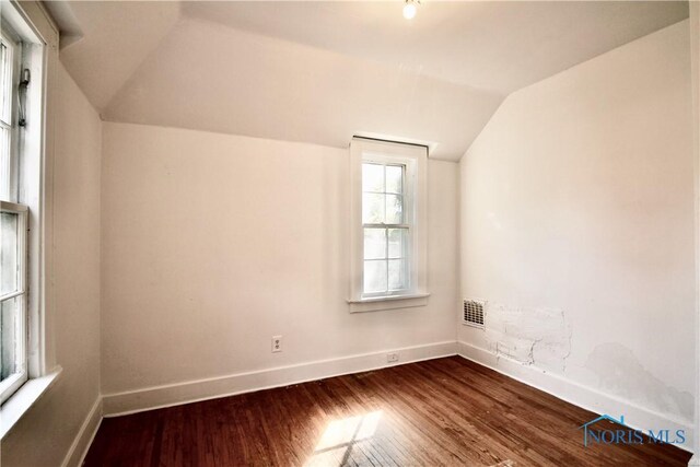 2547 Greenway St, Toledo, OH 43607 - photo 18
