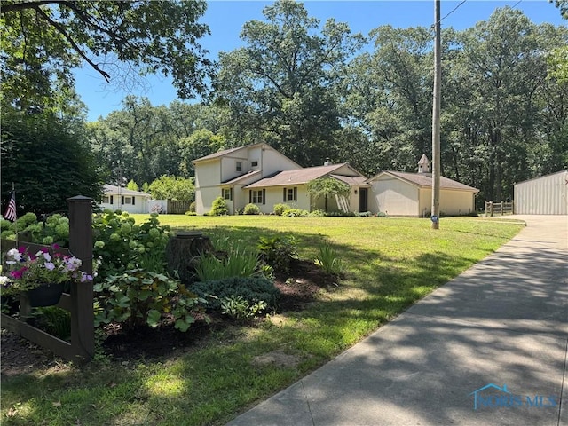 1112 Wentworth St, Holland, OH 43528 - photo 1