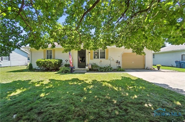 717 Thompson St, Fremont, OH 43420 - photo 1