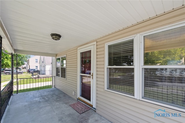715 Cloverdale Rd, Toledo, OH 43612 - photo 2