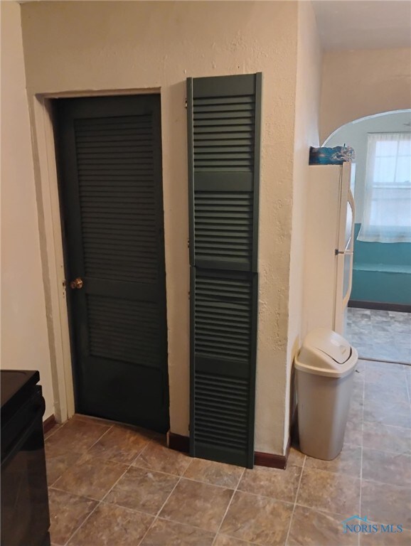 501 E Oakland St, Toledo, OH 43608 - photo 8